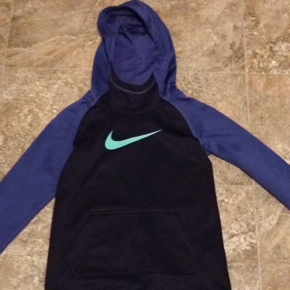 Small girl's sweatshirt/hoodie.